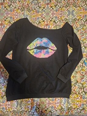 Women’s Lightweight Long Sleeve Tee with Multicolor Gemmed Lips